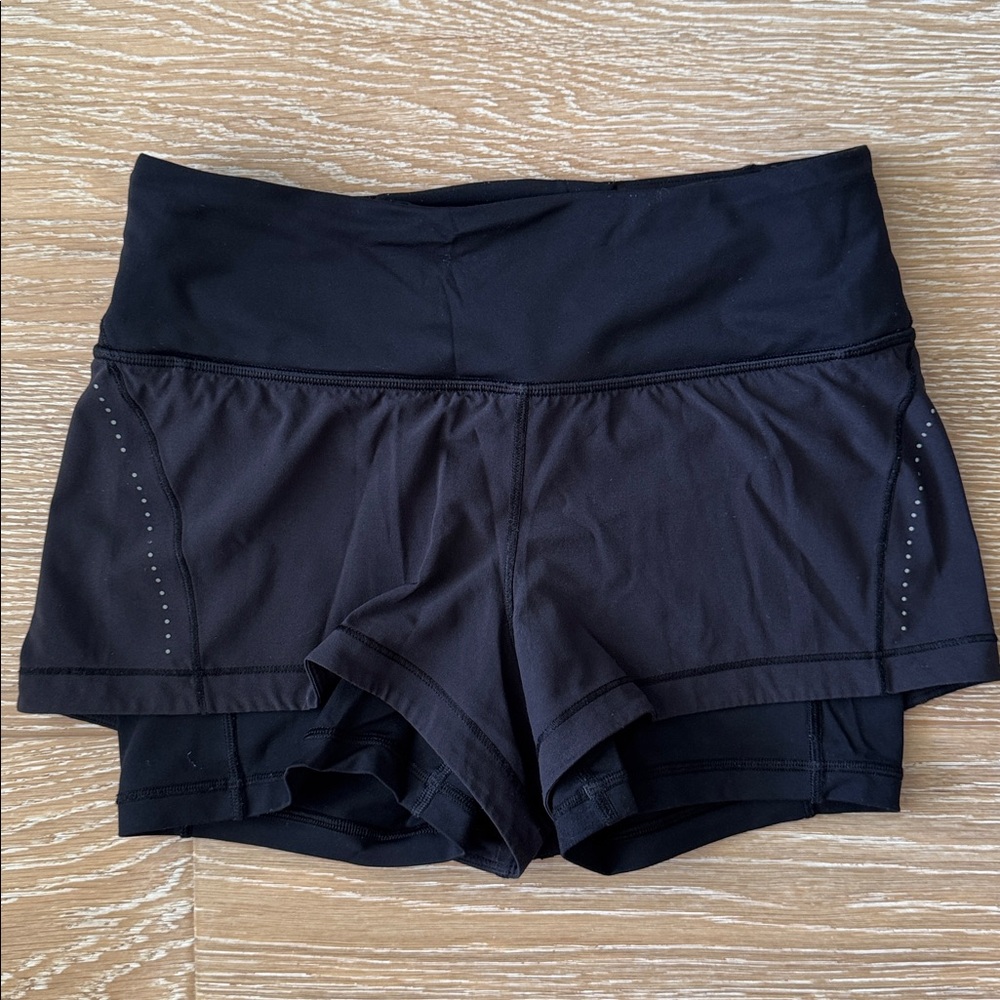 lululemon athletica Women's Black Shorts with Liner - Size 2